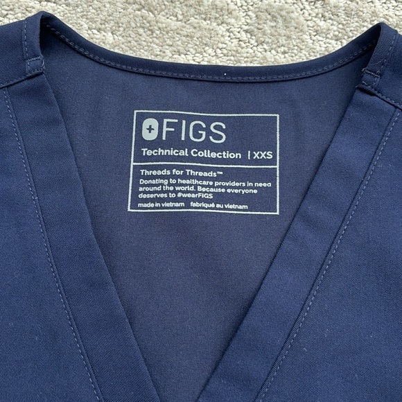 Figs Scrub Tops - Navy - Picture 3 of 5